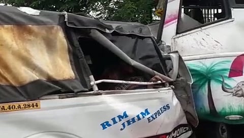 ಚಿಕ್ಕಬಳ್ಳಾಪುರದಲ್ಲಿ ಭೀಕರ ಅಪಘಾತ: ಟಾಟಾ ಏಸ್‌-ಖಾಸಗಿ ಬಸ್‌ ಡಿಕ್ಕಿ, ಸ್ಥಳದಲ್ಲೇ 12 ಸಾವು