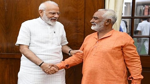 ಚುನಾವಣೇಲಿ ಬಿಜೆಪಿ ಗೆ ಜಯ: ಗುಜರಾತಿನಿಂದ ದೆಹಲಿಗೆ ಸೈಕಲ್ ಮೇಲೆ ಬಂದು ಪ್ರಧಾನಿಗೆ ಶುಭಕೋರಿದ ಅಭಿಮಾನಿ!