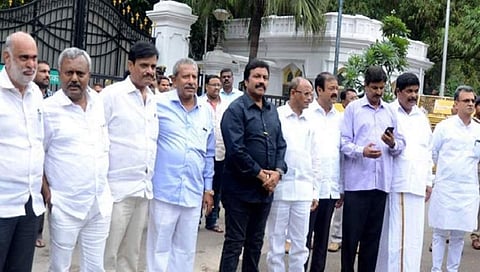 ಅನರ್ಹ ಶಾಸಕರು