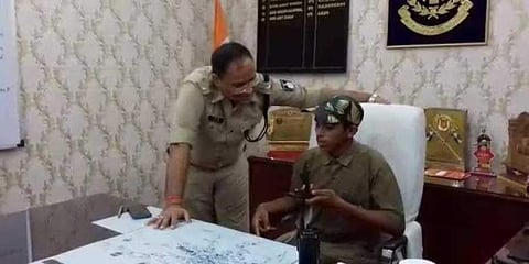 ಎಸ್ ಪಿ ಕುರ್ಚಿಯಲ್ಲಿ ವಿದ್ಯಾರ್ಥಿ