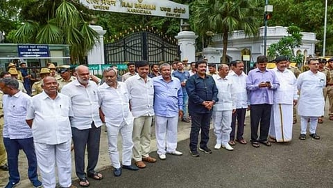 ಅನರ್ಹ ಶಾಸಕರು