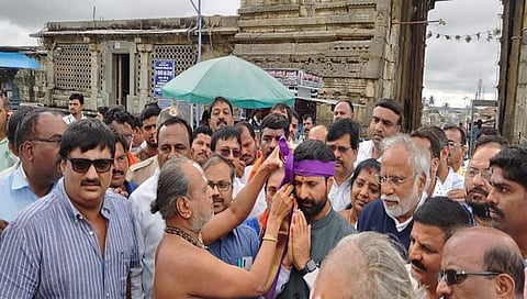 ಬೇಲೂರು ಚೆನ್ನಕೇಶವ ದೇವಾಲಯದಲ್ಲಿ ಸಚಿವ ಸಿಟಿ ರವಿ