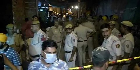 ದೆಹಲಿಯಲ್ಲಿ ಕಟ್ಟಡ ಕುಸಿತ