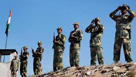 ರಾಜಸ್ಥಾನ ಗಡಿಯಲ್ಲಿ ಭಾರತೀಯ ಸೇನೆ ಕಣ್ಗಾವಲು