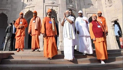ಬೇಲೂರು ಮಠದಲ್ಲಿ ಪ್ರಧಾನಿ ಮೋದಿ