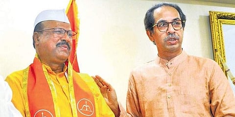 ಶಿವಸೇನೆಗೆ ಮಹಾ ಹಿನ್ನಡೆ: ಸಚಿವ ಸಂಪುಟ ರಚನೆಯಾಗುತ್ತಿದ್ದಂತೆಯೇ ಮೊದಲ ರಾಜೀನಾಮೆ!