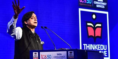 ಕಳೆದ ವರ್ಷದ ಆವೃತ್ತಿಯಲ್ಲಿ ಶಶಿ ತರೂರ್