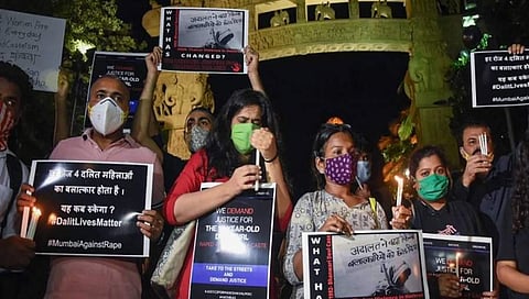 ಹತ್ರಾಸ್ ಪ್ರಕರಣ ಖಂಡಿಸಿ ಪ್ರತಿಭಟನೆಯ ಚಿತ್ರ