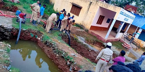 ಅಡಿಪಾಯಕ್ಕೆ ತೆಗೆದ ಗುಂಡಿ