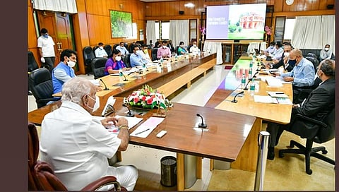 ಮುಖ್ಯಮಂತ್ರಿ ಯಡಿಯೂರಪ್ಪ ನೇತೃತ್ವದಲ್ಲಿನ ಸಭೆ