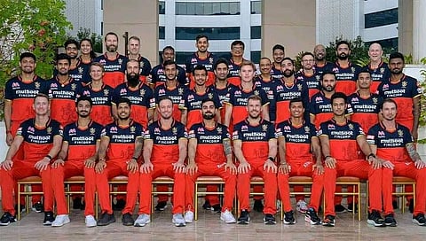 ವಿರಾಟ್ ಕೊಹ್ಲಿ ಮತ್ತು ತಂಡ