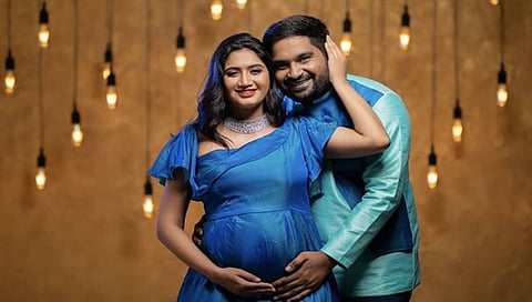 ನಿರ್ದೇಶಕ ಪವನ್ ಒಡೆಯರ್ ಮತ್ತು ಅಪೇಕ್ಷಾ ಪುರೋಹಿತ್(ಸಂಗ್ರಹ ಚಿತ್ರ)