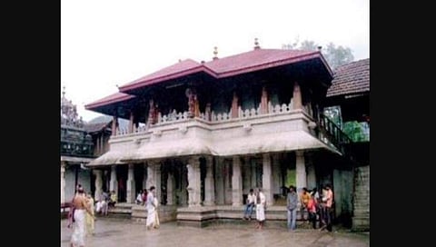 ದೇವಸ್ಥಾನ ಅರ್ಚಕರಿಗೆ ಸಂಸ್ಕೃತ, ವೇದ, ಆಗಮ ಶಾಸ್ತ್ರಗಳ ಅಧ್ಯಯನ: ಮುಜರಾಯಿ ಇಲಾಖೆಯಿಂದ ಪ್ರಸ್ತಾವನೆ