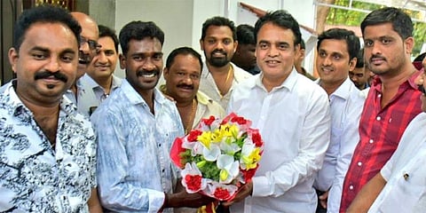 ಕಂಬಳ ಪ್ರತಿಭೆ ಶ್ರೀನಿವಾಸ್ ಗೌಡ ಅವರಿಗೆ ಸನ್ಮಾನ