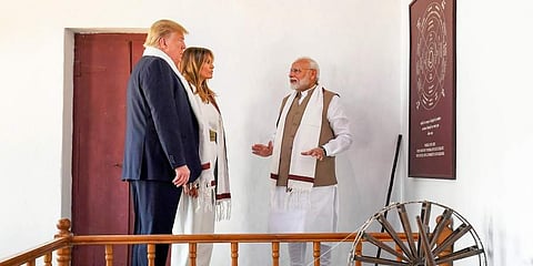 ಸಬರ್ ಮತಿ ಆಶ್ರಮದ ಸಂದರ್ಶಕರ ಪುಸ್ತಕದಲ್ಲಿ ಟ್ರಂಪ್ ಬರೆದಿದ್ದು ಹಲವರ ಹುಬ್ಬೇರಿಸಿದೆ ಏಕೆ ಗೊತ್ತೇ?