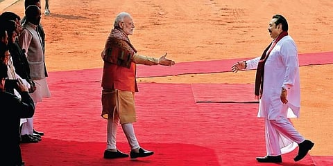 ಶ್ರೀಲಂಕಾದಲ್ಲಿ ಜಂಟಿ ಆರ್ಥಿಕ ಯೋಜನೆಗಳ ಅನ್ವೇಷಣೆ ಬಗ್ಗೆ ರಾಜಪಕ್ಸೆಯೊಂದಿಗೆ ಮೋದಿ ಚರ್ಚೆ