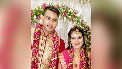 ಗಾಯಕಿ ಸುಶ್ಮಿತಾ ಆತ್ಮಹತ್ಯೆ:  ಪತಿ, ಸಂಬಂಧಿಗಳು ಸೇರಿ ಮೂವರು ಅರೆಸ್ಟ್