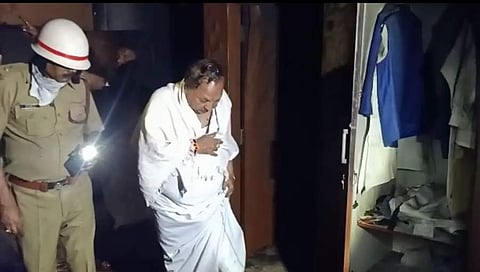 ಈಶ್ವರಪ್ಪ ಮನೆಯಲ್ಲಿ ಬೆಂಕಿ: ಪ್ರಾಣಾಪಾಯದಿಂದ ಪಾರಾದ ಸಚಿವರು, ಪತ್ನಿ