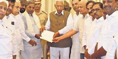 ಸ್ಪೀಕರ್, ಯತ್ನಾಳ್ ವಿರುದ್ಧ ರಾಜ್ಯಪಾಲರಿಗೆ ಕಾಂಗ್ರೆಸ್ ದೂರು