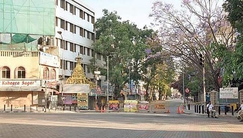 ಲಾಕ್ ಡೌನ್ ಕಾರಣದಿಂದ ಬೆಂಗಳೂರಿನ ಗಾಂಧಿನಗರದಲ್ಲಿ ನೀರವ ಮೌನ