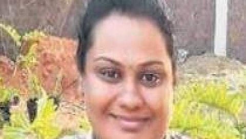 ಮುಖ್ಯ ಪೇದೆ ನಯನ