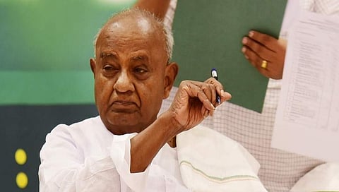 ಎಚ್ ಡಿ  ದೇವೇಗೌಡ