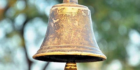 ಮಧ್ಯಪ್ರದೇಶ: ಶಿವ ದೇವಾಲಯಕ್ಕೆ ಸಂಪರ್ಕರಹಿತ ಗಂಟೆ ತಯಾರಿಸಿದ ಮುಸ್ಲಿಂ ಮೆಕ್ಯಾನಿಕ್