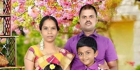 ಹುತಾತ್ಮರಾದ ವೀರ ಯೋಧ ಪಳನಿ ಕುಟುಂಬ