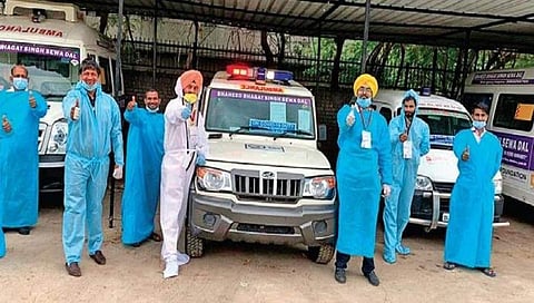 ತಮ್ಮ ತಂಡದೊಂದಿಗೆ ಮಾಜಿ ಶಾಸಕ