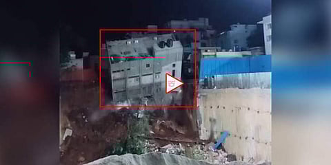 ಕುಸಿದ ಕಟ್ಟಡ