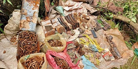 ಭಾರಿ ಪ್ರಮಾಣದ ಶಸ್ತ್ರಾಸ್ತ್ರ ವಶಕ್ಕೆ
