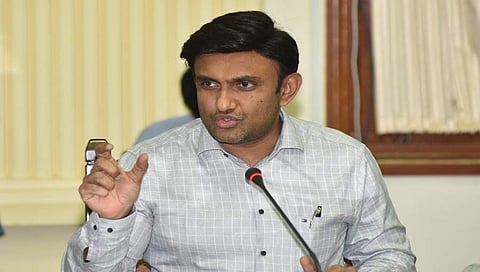 ಸುಧಾಕರ್ ಮೂಗಿನ ಕೆಳಗೆ ಎಲ್ಲವೂ ನಡೆಯುತ್ತಿದ್ದರೂ ಸುಮ್ಮನಿರುವುದು ಏಕೆ? ಈಶ್ವರ್ ಖಂಡ್ರೆ ಪ್ರಶ್ನೆ