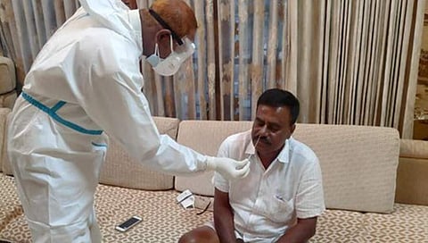 ಎಸ್ ಆರ್ ಶ್ರೀನಿವಾಸ್
