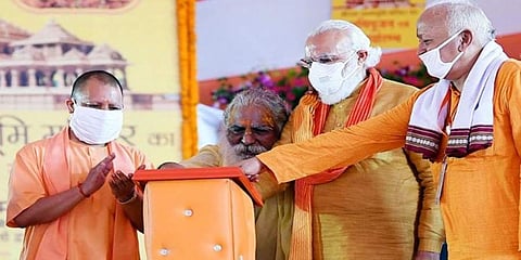 ಪ್ರಧಾನಿ ಮೋದಿ ಕ್ವಾರಂಟೈನ್ ಗೆ ತೆರಳುವುದಿಲ್ಲವೇ..? ಶಿವಸೇನೆ ಪ್ರಶ್ನೆ