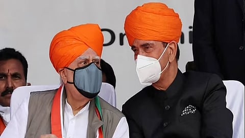 ಕಪಿಲ್ ಸಿಬಲ್ ಮತ್ತು ಗುಲಾಂ ನಬಿ ಆಜಾದ್(ಸಂಗ್ರಹ ಚಿತ್ರ)