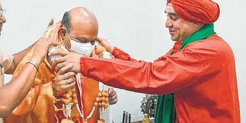 ಮುಖ್ಯಮಂತ್ರಿ ಬಸವರಾಜ ಬೊಮ್ಮಾಯಿ ಹಾಗೂ ಬಸವ ಜಯಮೃತ್ಯುಂಜಯ ಸ್ವಾಮೀಜಿ