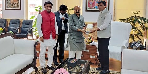 ಕೇಂದ್ರ ಸಚಿವರನ್ನು ಭೇಟಿ ಮಾಡಿದ ಸಚಿವ ಸುಧಾಕರ್, ಸಿಎಂ ಬೊಮ್ಮಾಯಿ
