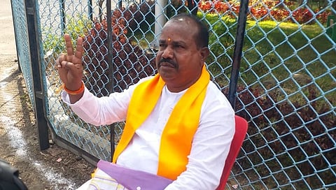 ಗೆಲುವಿನ ನಗೆ ಬೀರುತ್ತಿರುವ ಬಿಜೆಪಿ ಅಭ್ಯರ್ಥಿ ರಮೇಶ್ ಭೂಸನೂರ