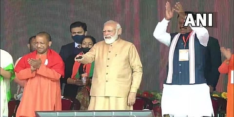 ಪ್ರಧಾನಿ ನರೇಂದ್ರ ಮೋದಿ ಮತ್ತಿತರರು