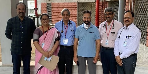 ಆಸ್ಪತ್ರೆ ಸಿಬ್ಬಂದಿ ಜೊತೆಗೆ ನಟ ಕಮಲ್ ಹಾಸನ್