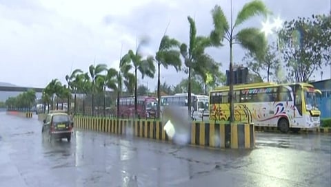 ಟೌಕ್ಟೇ ಚಂಡಮಾರುತದ ಪ್ರಭಾವದಿಂದ ಮುಂಬೈಯ ವಡಲಾ ಪ್ರದೇಶದಲ್ಲಿ ಇಂದು ಬೆಳಗ್ಗೆ ಕಂಡುಬಂದಿದ್ದು ಹೀಗೆ