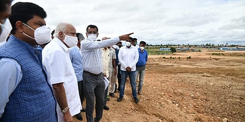 ಸೋಗಾನೆಯಲ್ಲಿ ಶಿವಮೊಗ್ಗ ವಿಮಾನ ನಿಲ್ದಾಣ ಕಾಮಗಾರಿ ಪ್ರಗತಿ ಪರಿಶೀಲನೆ ನಡೆಸಿದ ಸಿಎಂ ಯಡಿಯೂರಪ್ಪ