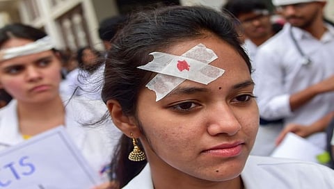 ವೈದ್ಯರ ಮೇಲಿನ ಹಲ್ಲೆಯ ಸಾಂದರ್ಭಿಕ ಚಿತ್ರ