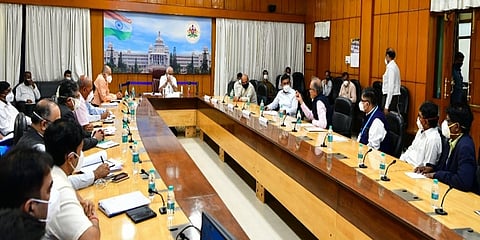 ಮುಖ್ಯಮಂತ್ರಿ ಬಿಎಸ್ ಯಡಿಯೂರಪ್ಪ ನೇತೃತ್ವದಲ್ಲಿನ ಸಭೆ