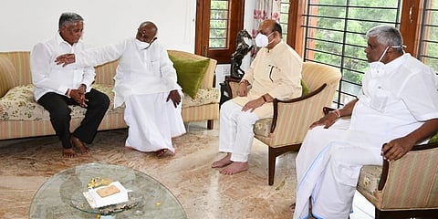 ಹೆಚ್ ಡಿ ದೇವೇಗೌಡ- ಸಿಎಂ ಬೊಮ್ಮಾಯಿ ಭೇಟಿ