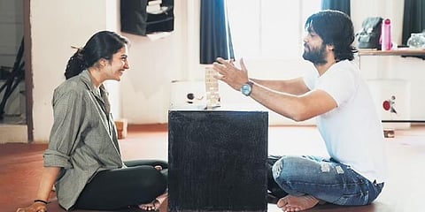 ಸಪ್ತ ಸಾಗರದಾಚೆಯೆಲ್ಲೋ ಸ್ಟಿಲ್
