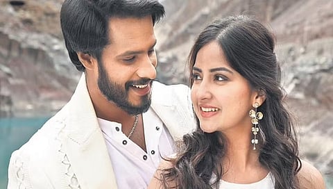 ರೈಡರ್ ಚಿತ್ರದಲ್ಲಿ ನಿಖಿಲ್ ಕುಮಾರಸ್ವಾಮಿ ಮತ್ತು ಕಾಶ್ಮೀರ ಪರ್ದೇಸಿ