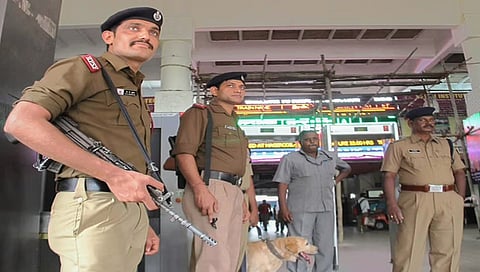 ರೈಲ್ವೆ ರಕ್ಷಣಾ ಪಡೆ(ಸಾಂದರ್ಭಿಕ ಚಿತ್ರ )