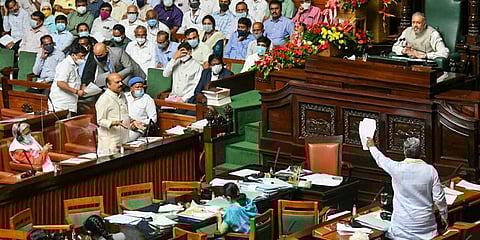 ಸದನದಲ್ಲಿ ಸಿದ್ದರಾಮಯ್ಯ ವಾಗ್ದಾಳಿ