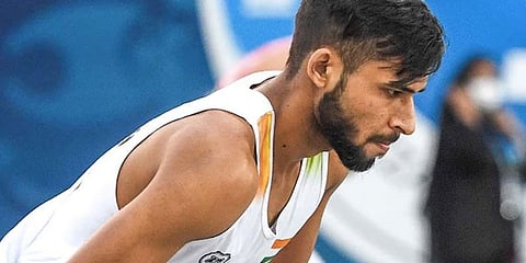 ಭಾರತದ ಪ್ಯಾರಾಂಲಿಪಿಕ್ ಅಥ್ಲೀಟ್ ಪ್ರವೀಣ್ ಕುಮಾರ್